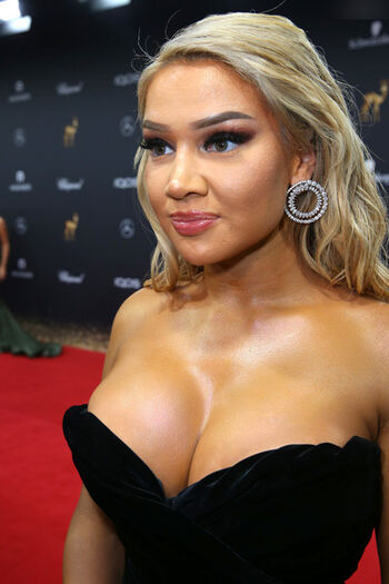 Shirin David