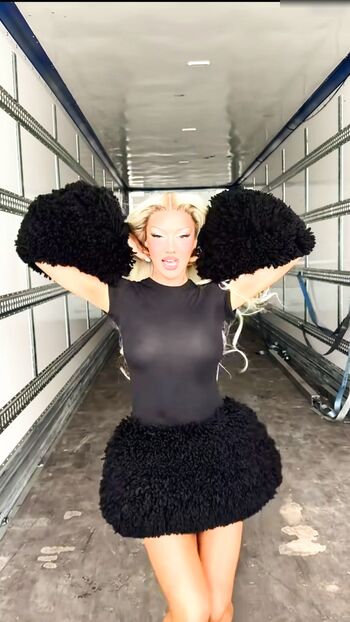 Shirin David