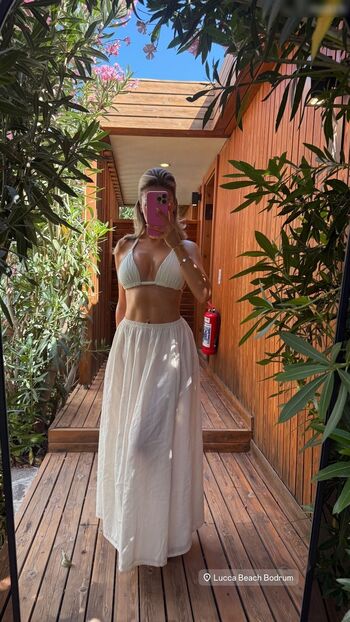 Shirin David