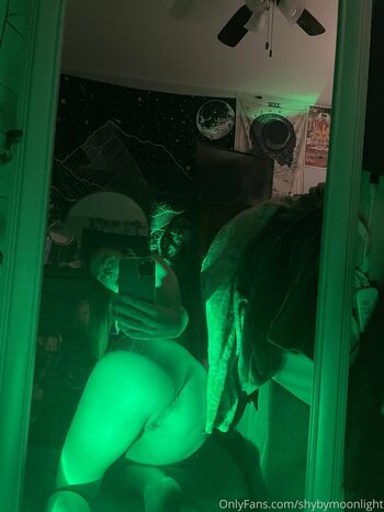 shybymoonlight