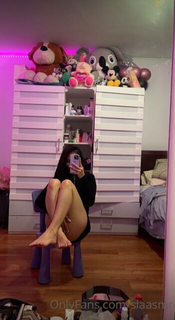Sia ASMR