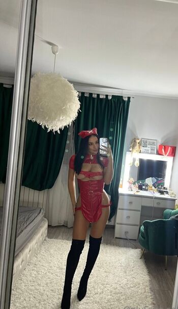 simonna95_free