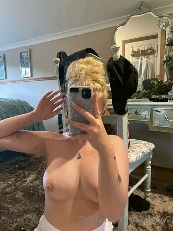 simsyyy__
