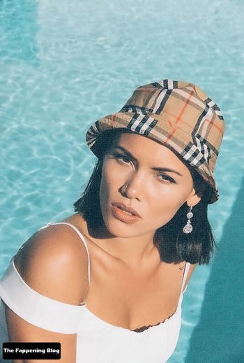 Sinead Harnett