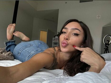 Sisi Rose