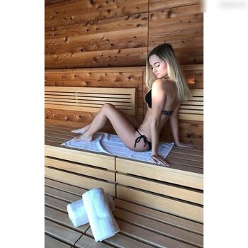 Sissie_Loves_It