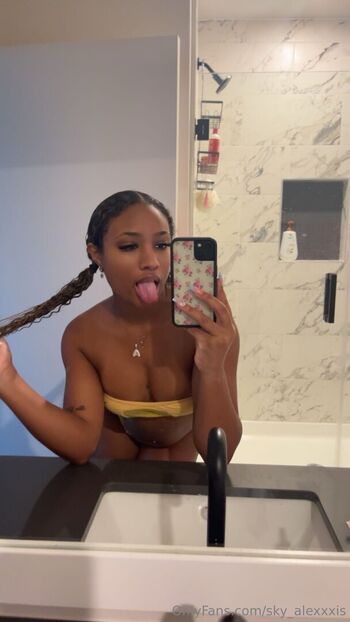 sky_alexxxis