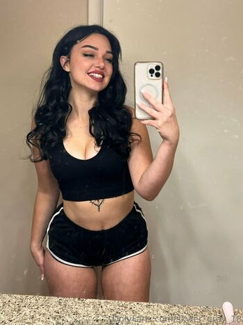 skyler_grey_18