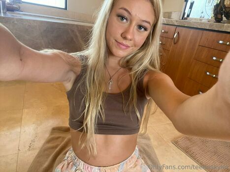 skylerstormxo