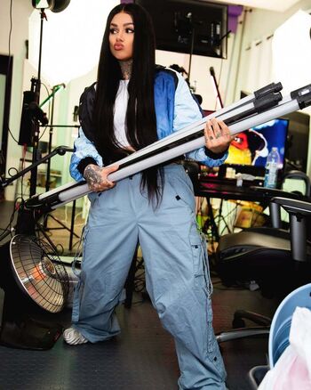 Snow Tha Product