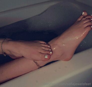 sofiajewelsfeet