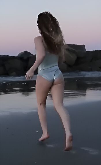 Sofie Dossi