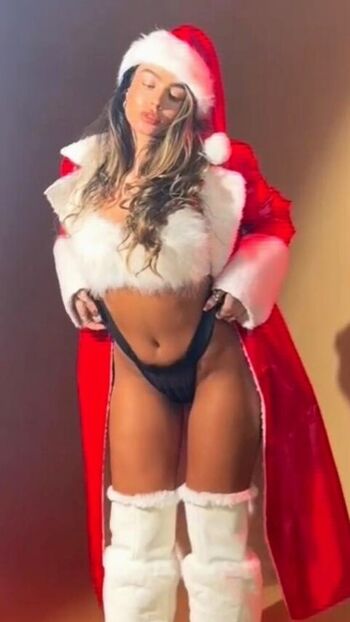 Sommer Ray