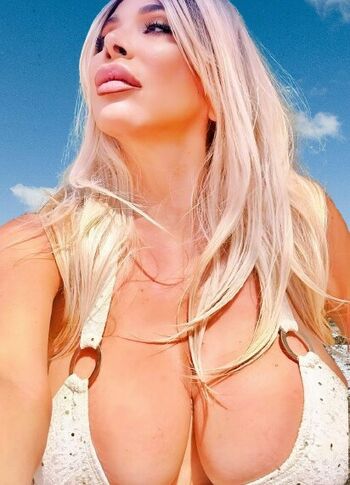 Sonia Grey