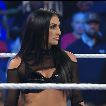Sonya Deville