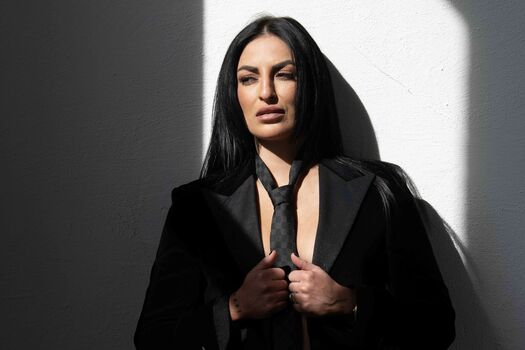 Sonya Deville