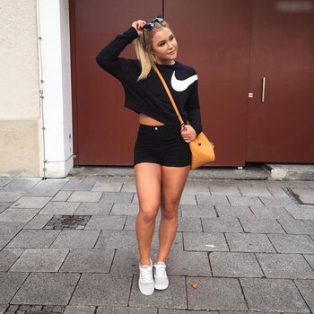 Sophia Thiel