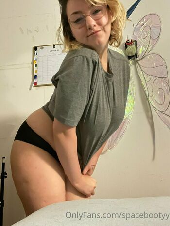 spacebootyy
