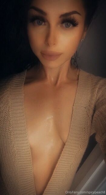 spicypeach8