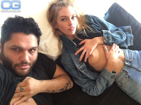 Stella Maxwell