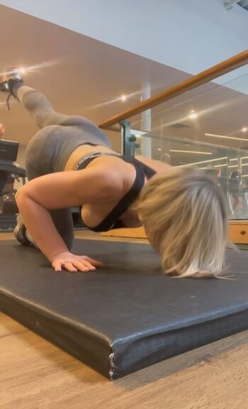 Stephanie Waring