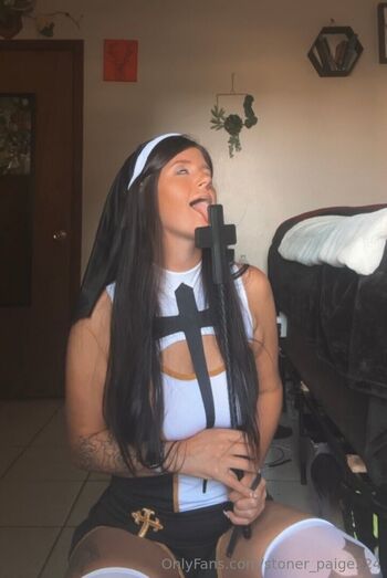 stoner_paige224