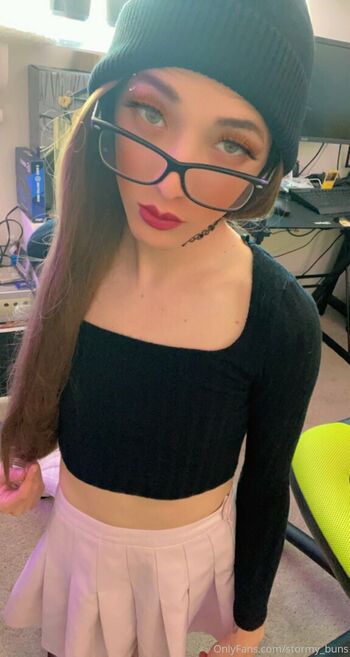 stormy_buns