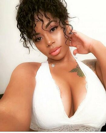Strella Katt