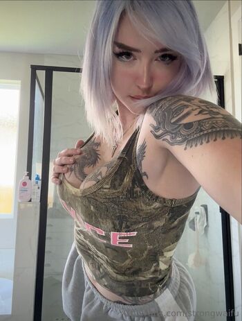 strongwaifu