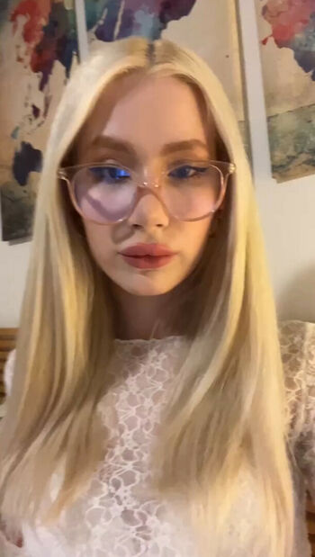 stunning_stella