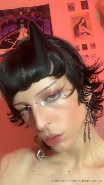 succubot666