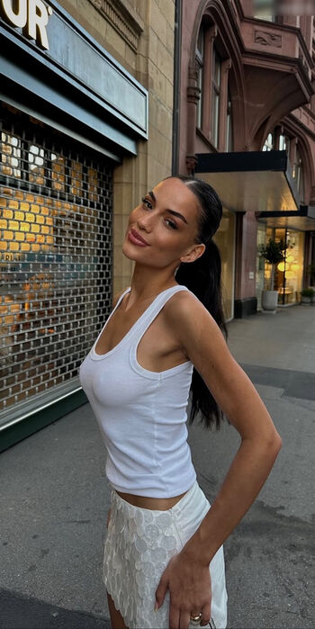 Suela Mehmedi