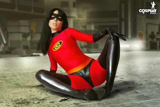 Superheroines