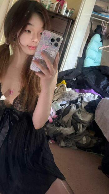 sweetasianchick03