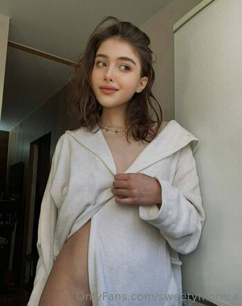 sweetymonica