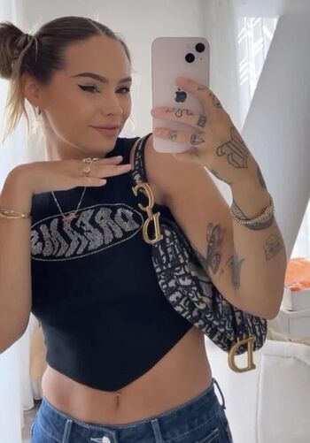 Talia Mar