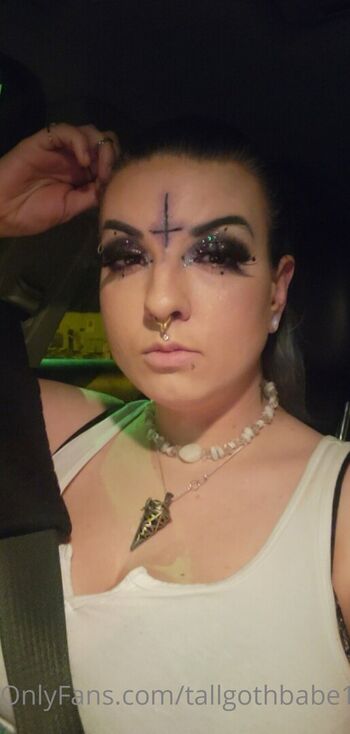 tallgothbabe14