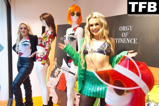 Tallia Storm