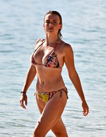 Tallia Storm