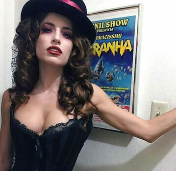 Tania Raymonde