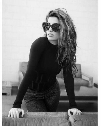 Tania Raymonde