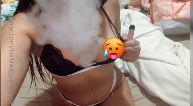taniiaagsantanaa