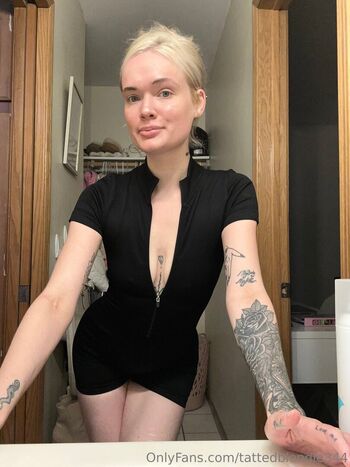 tattedblondie344