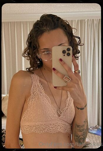 tattoo.kiss