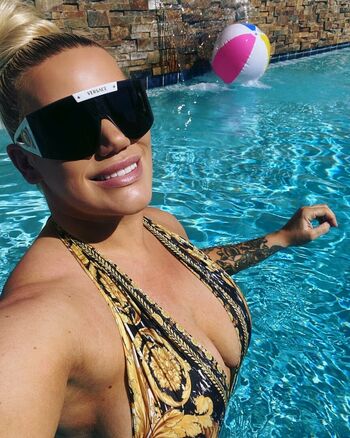Taya Valkyrie