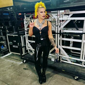 Taya Valkyrie