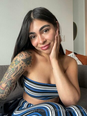 teenytinyartistic