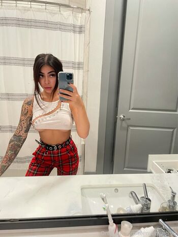 teenytinyartistic