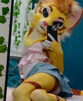 thatyellowkitty