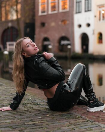 The Dutch Latex Goddess